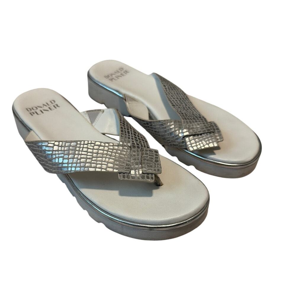 Donald J Pliner LYNNE Silver Leather Flip Flop Thong Wedge Sandal $178 Size 8